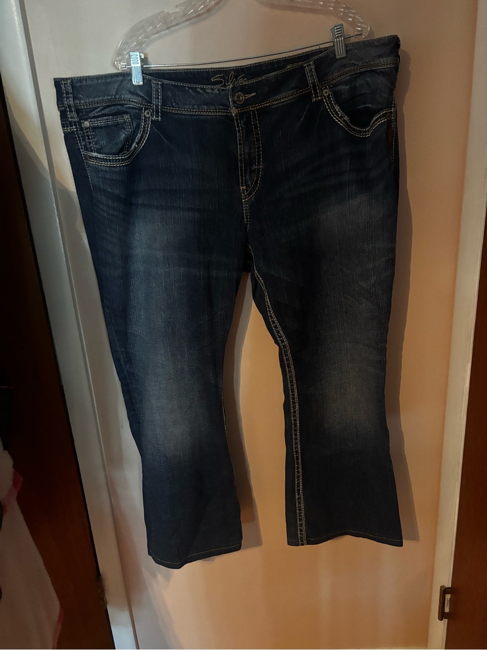Silver Suki Women's Jeans Size 24 (24 x 32) Boot Cut Dark Wash Mid Rise